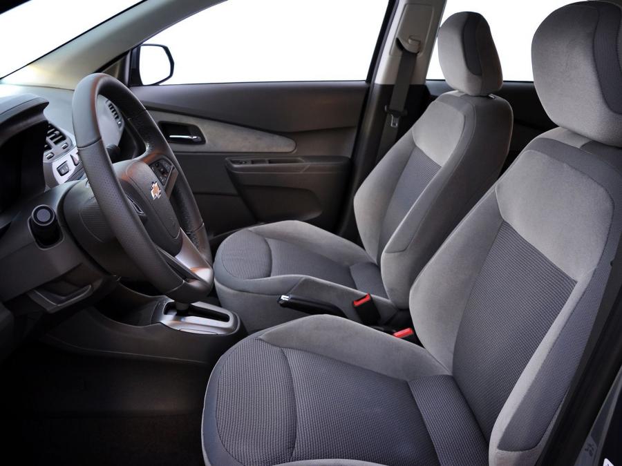  Chevrolet Cobalt 2011 года  (BR) (фото 14 из 16)